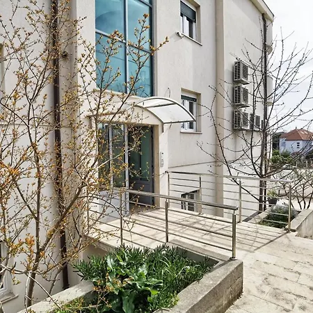Apartments Nova Split Exterior photo